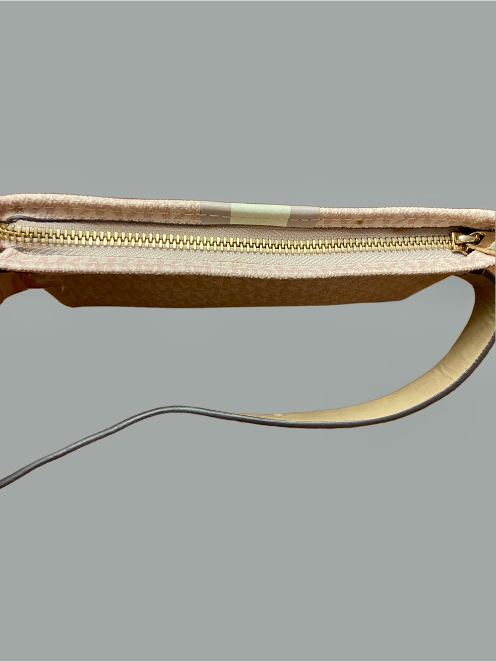 MICHAEL KORS Ballet Pink & Cream Signature Logo Center Stripe Belt Bag -M 29-32” - Picture 7 of 12